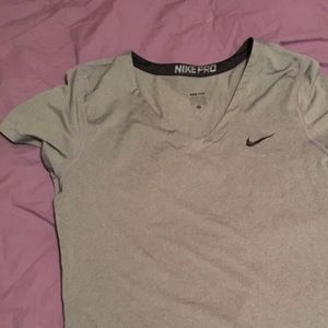Women’s XL Nike pro athletic top.